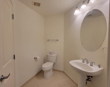 155 Potomac Psge - Photo Thumbnail 6