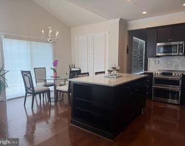 4506 Wycliffe Lane - Photo Thumbnail 3