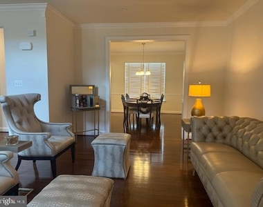 4506 Wycliffe Lane - Photo Thumbnail 2