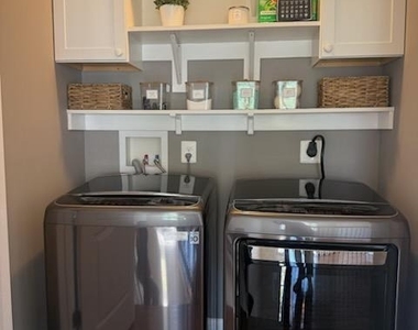 4506 Wycliffe Lane - Photo Thumbnail 7