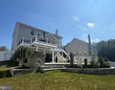 4506 Wycliffe Lane - Photo Thumbnail 17