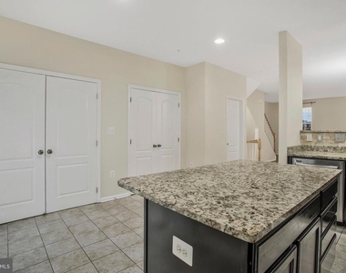 1612 Fernwood Drive - Photo Thumbnail 9