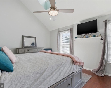 14229 Oakpointe Drive - Photo Thumbnail 11