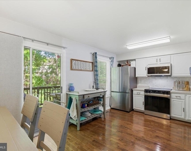14229 Oakpointe Drive - Photo Thumbnail 4