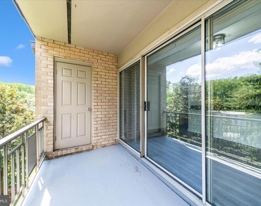 12202 Braxfield Court - Photo Thumbnail 41