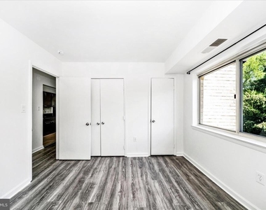 12202 Braxfield Court - Photo Thumbnail 33