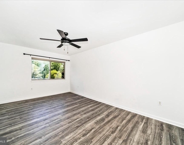 12202 Braxfield Court - Photo Thumbnail 24