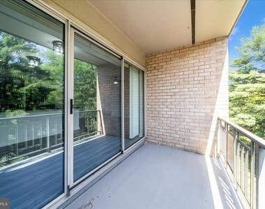 12202 Braxfield Court - Photo Thumbnail 39