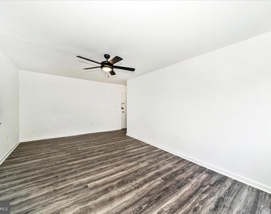 12202 Braxfield Court - Photo Thumbnail 7
