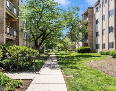 12202 Braxfield Court - Photo Thumbnail 47