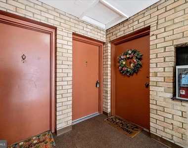 12202 Braxfield Court - Photo Thumbnail 2
