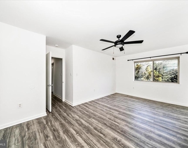12202 Braxfield Court - Photo Thumbnail 25