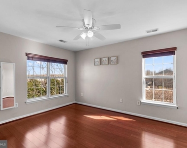 13304 Kilmarnock Way - Photo Thumbnail 16