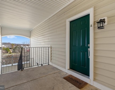 13304 Kilmarnock Way - Photo Thumbnail 3