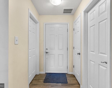 13304 Kilmarnock Way - Photo Thumbnail 4