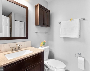 13304 Kilmarnock Way - Photo Thumbnail 24