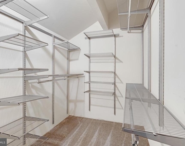 1639 Carriage House Terrace - Photo Thumbnail 7