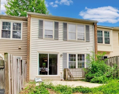 10075 Maple Leaf Drive - Photo Thumbnail 8