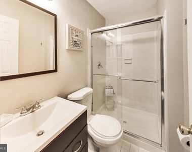 10075 Maple Leaf Drive - Photo Thumbnail 11