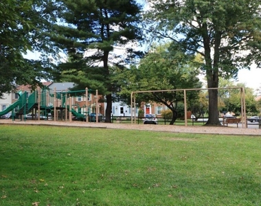 553 Monet Drive - Photo Thumbnail 11