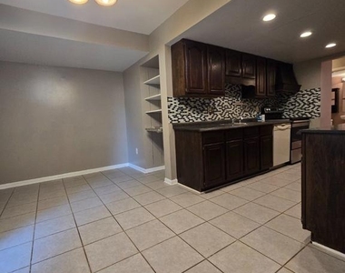13209 Dairymaid Drive - Photo Thumbnail 9