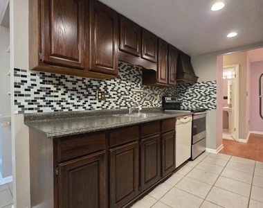 13209 Dairymaid Drive - Photo Thumbnail 10