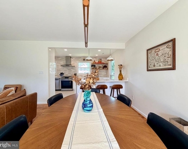 12904 Missionwood Way - Photo Thumbnail 5