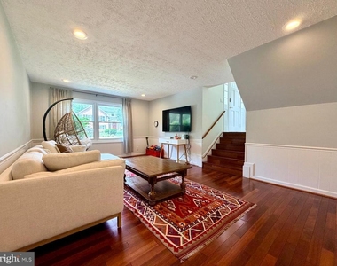 12904 Missionwood Way - Photo Thumbnail 17