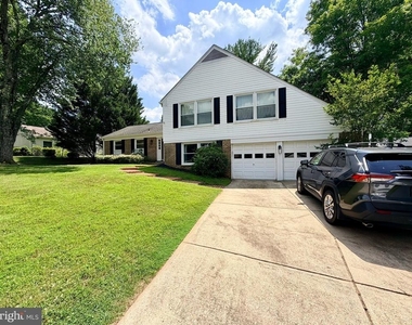 12904 Missionwood Way - Photo Thumbnail 25