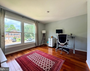 12904 Missionwood Way - Photo Thumbnail 14