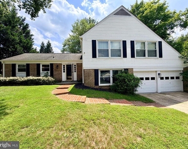 12904 Missionwood Way - Photo Thumbnail 1
