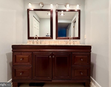 12904 Missionwood Way - Photo Thumbnail 11