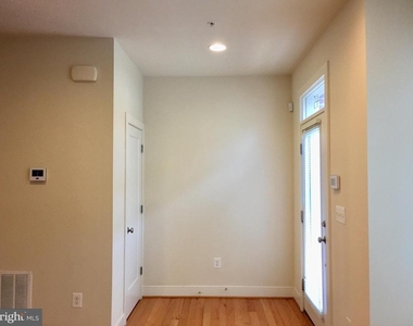 45 Ellsworth Heights Street - Photo Thumbnail 25