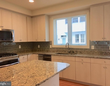 45 Ellsworth Heights Street - Photo Thumbnail 3