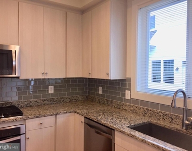 45 Ellsworth Heights Street - Photo Thumbnail 8