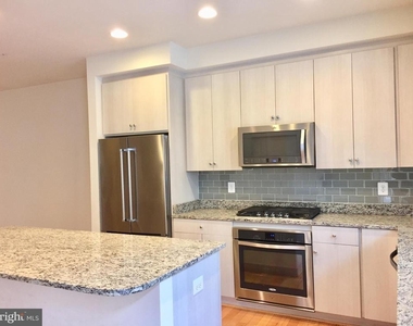 45 Ellsworth Heights Street - Photo Thumbnail 7
