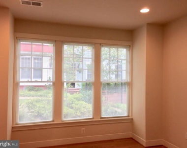 45 Ellsworth Heights Street - Photo Thumbnail 26