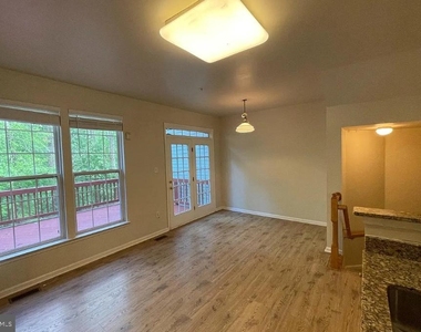 8870 Papillon Drive - Photo Thumbnail 3