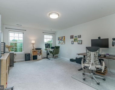 405 Potomac View Parkway - Photo Thumbnail 31