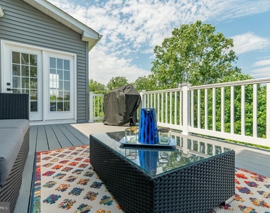 405 Potomac View Parkway - Photo Thumbnail 12