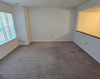 6047 Sirenia Place - Photo Thumbnail 8