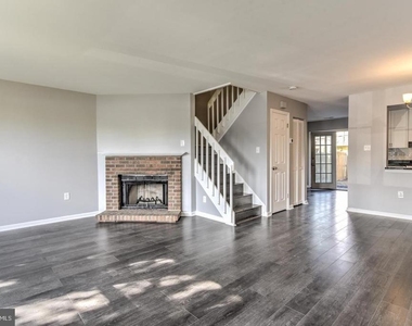3279 Westdale Court - Photo Thumbnail 17
