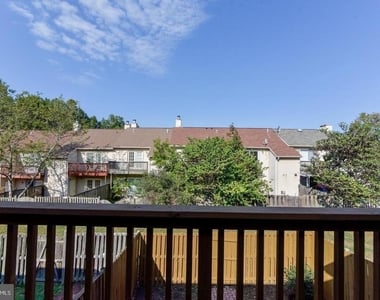 3279 Westdale Court - Photo Thumbnail 10
