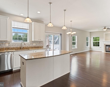 7495 Cavalcade Drive - Photo Thumbnail 12