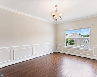 7495 Cavalcade Drive - Photo Thumbnail 10