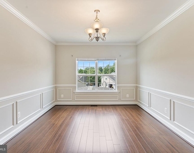 7495 Cavalcade Drive - Photo Thumbnail 9