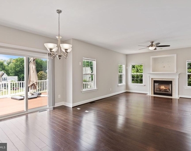 7495 Cavalcade Drive - Photo Thumbnail 17
