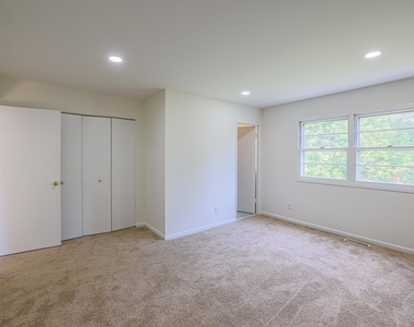 2607 Smith Avenue - Photo Thumbnail 14