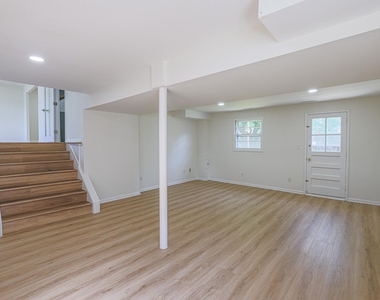 2607 Smith Avenue - Photo Thumbnail 18
