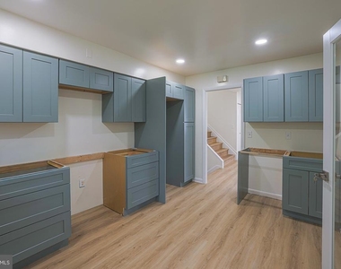 2607 Smith Avenue - Photo Thumbnail 13